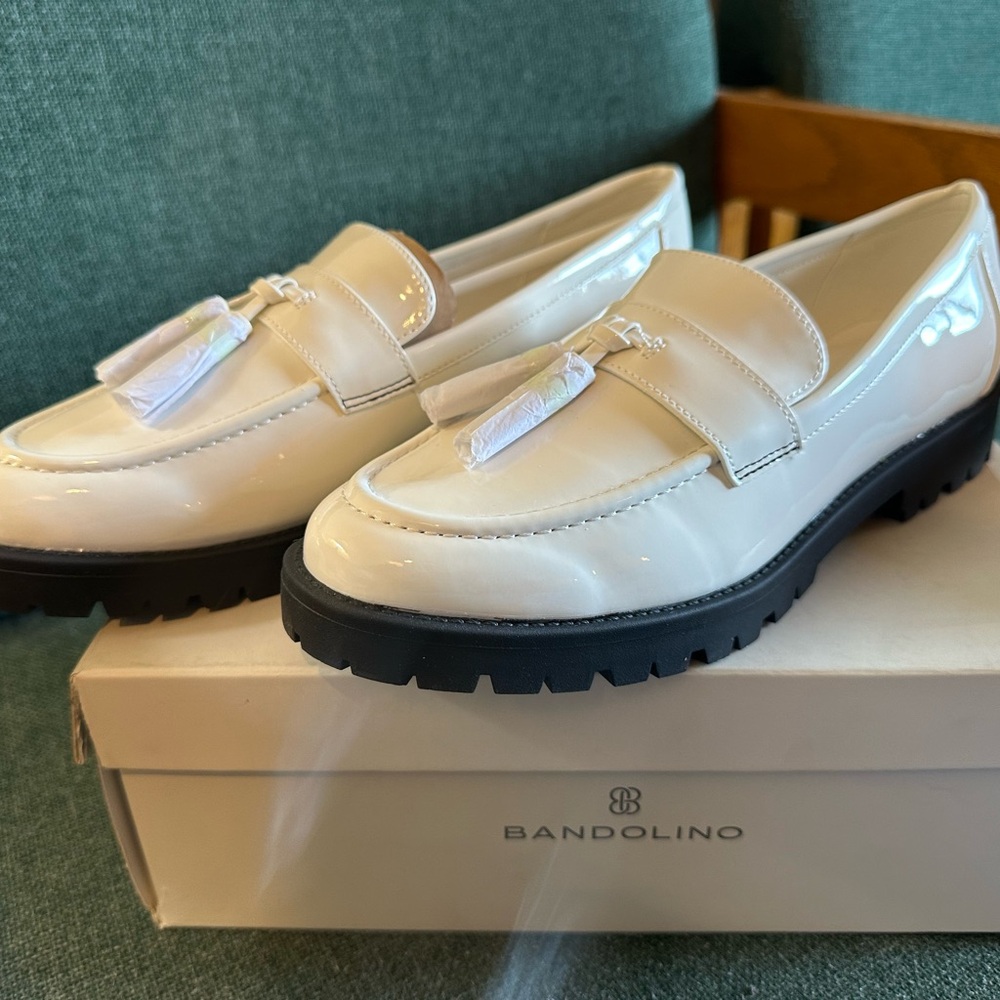 Bandolino Women's Glossy White Loafers (NIB)